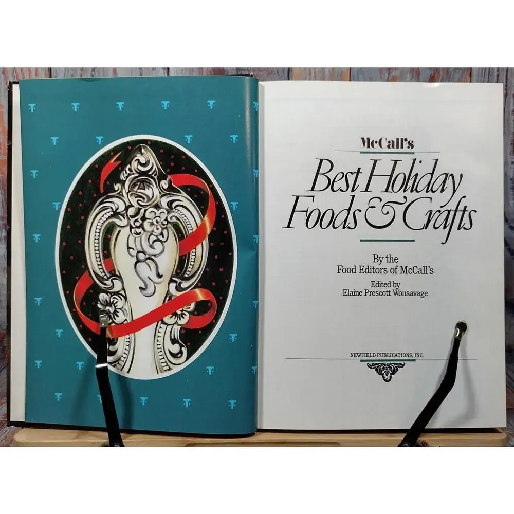 McCall's‎ Best Holiday Foods & Crafts Cookbook